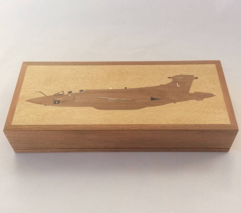 Freibeuter Manschettenknopf Box; Geschenkbox; Intarsien-Box; Eingelegte Holzkiste; Holz Schmuckkästchen; Stiftebox von ThistleMarquetry