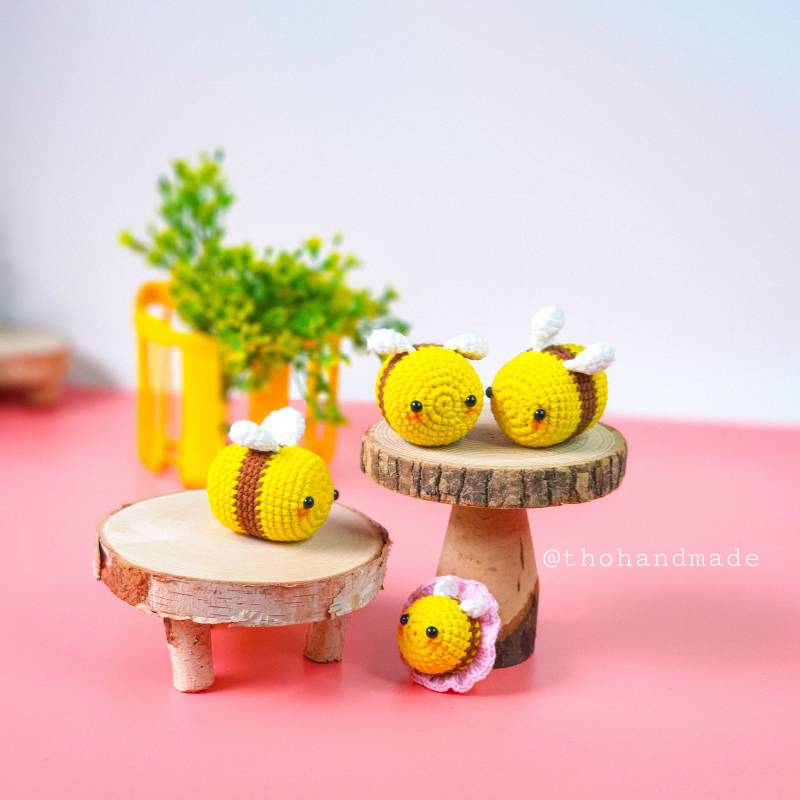 Gehäkelte Biene Schlüsselanhänger, Gehäkelter Amigurumi Biene, Spielzeug Zum Verkauf, Geschenk Für Sie Gehäkelte Biene Schlüsselanhänger, Gehäkelter Amigurumi Biene, Spielzeug Zum Verkauf, Geschenk Für Sie von Thohandmade