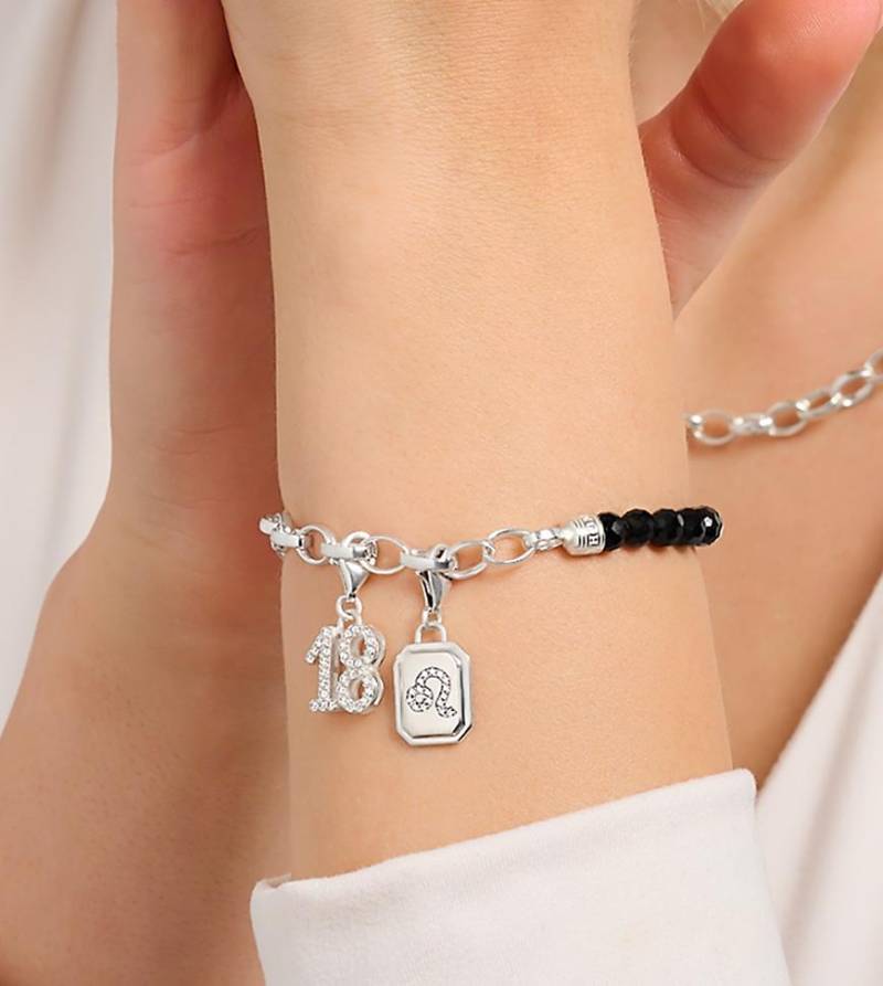 Thomas Sabo - Charm-Nummer-18-Anhänger aus 925er Sterlingsilber mit Zirkonia-Schmucksteinen von Thomas Sabo