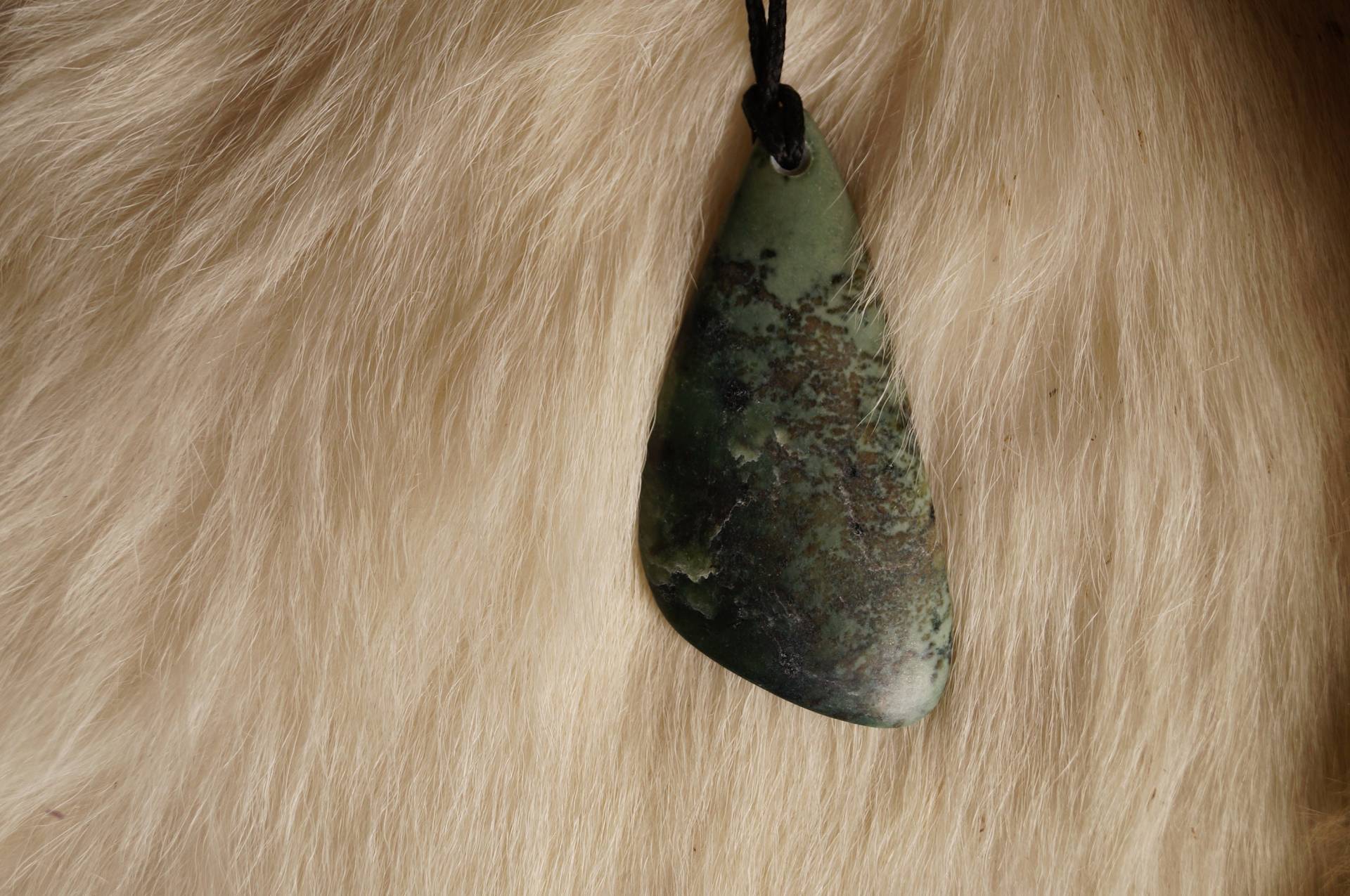 New Zealand Greenstone Drop Pendant New Zealand Greenstone Drop Pendant von Thoreg