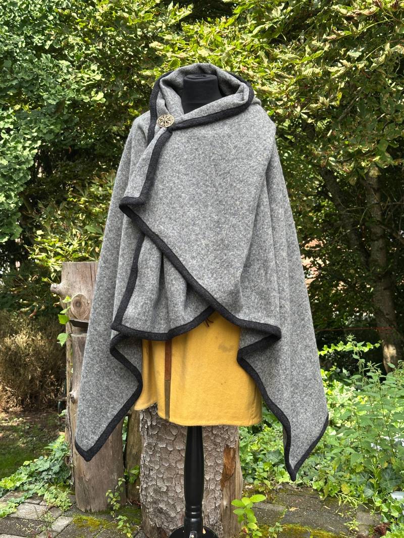 Rechteckmantel, Wikinger Mittelalterkleidung, Reenactment, Frühmittelalter, Larp, Wolldecke Rechteckmantel, Wikinger Mittelalterkleidung, Reenactment, Frühmittelalter, Larp, Wolldecke von ThoridsGewandung