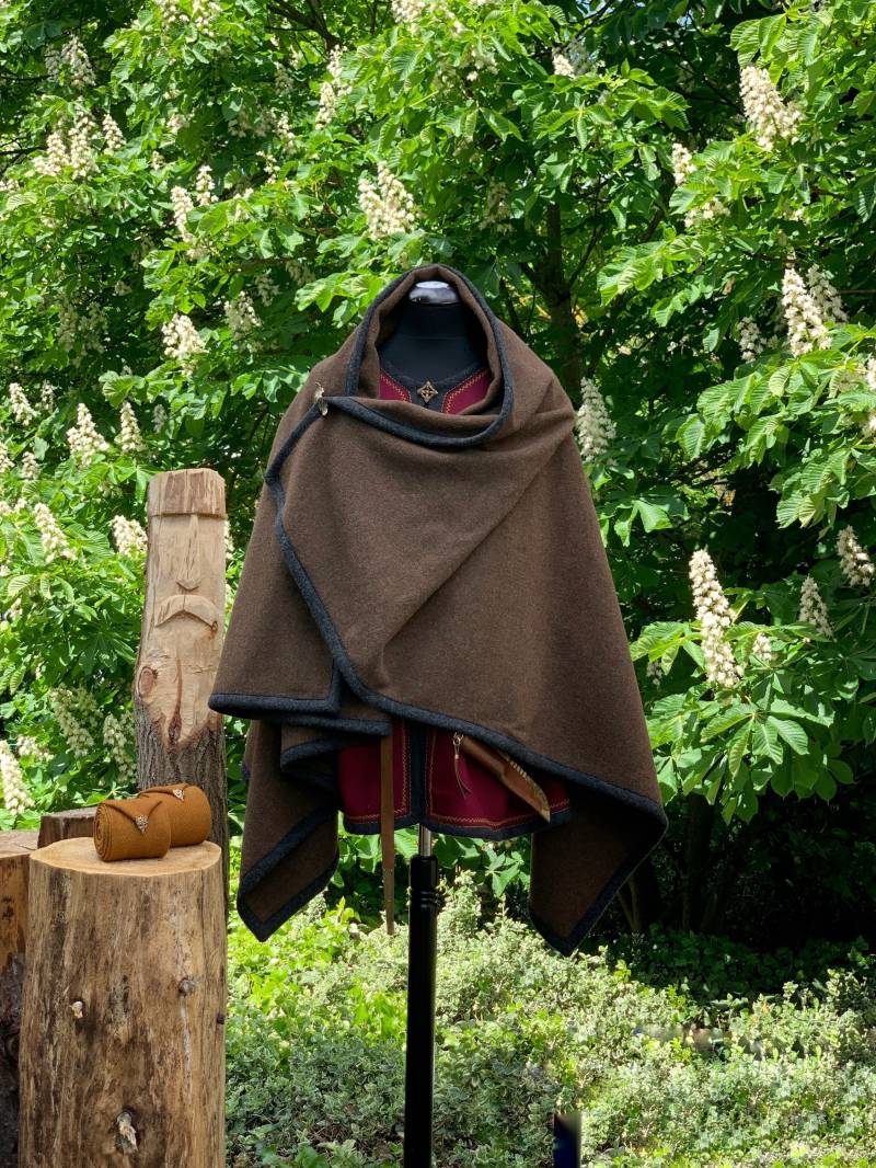Wikingerkleidung, Rechteckmantel Aus Ungefärbter, Naturfarbener Schurwolle, Mittelalterkleidung, Larp von ThoridsGewandung