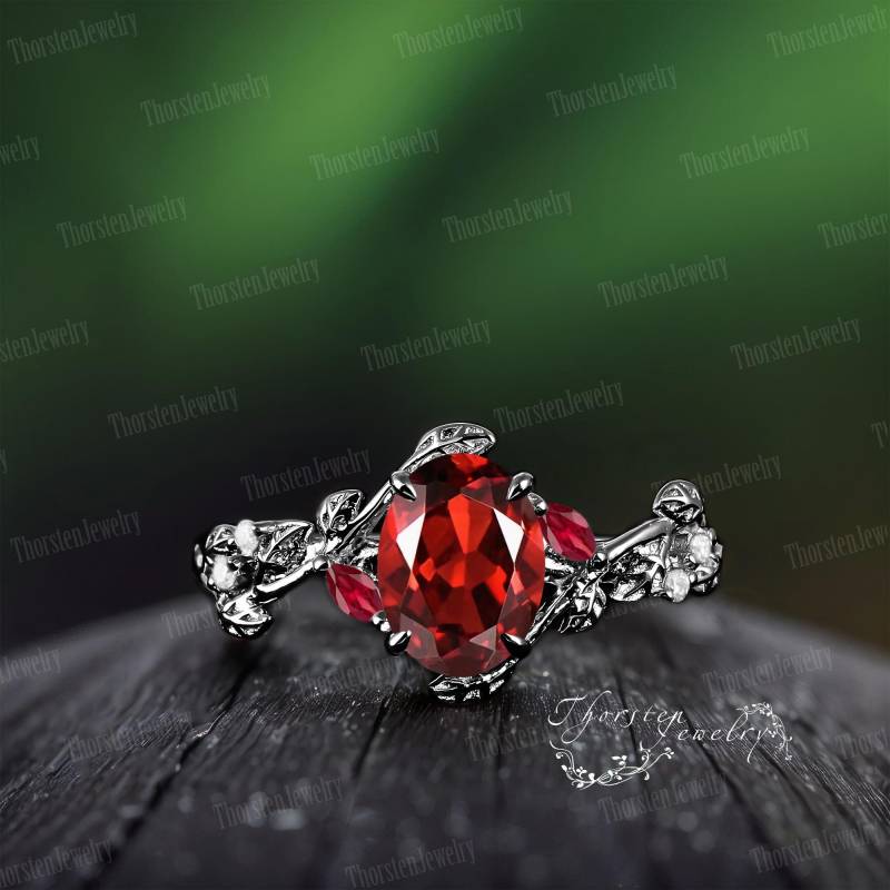Gothic Black Gold Oval Garnet Engagement Ring Bridal Vintage Leaf Promise Cluster Statement Art Deco For Women von ThorstenOpos