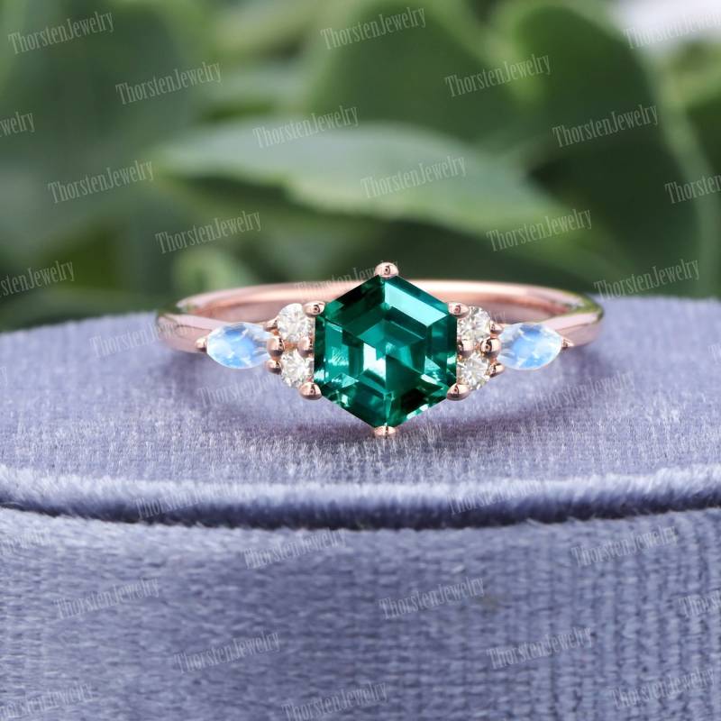 Hexagon Cut Emerald Engagement Ring | Unique Rose Gold Wedding Vintage Cluster Marquise Moonstone Promise Women von ThorstenOpos