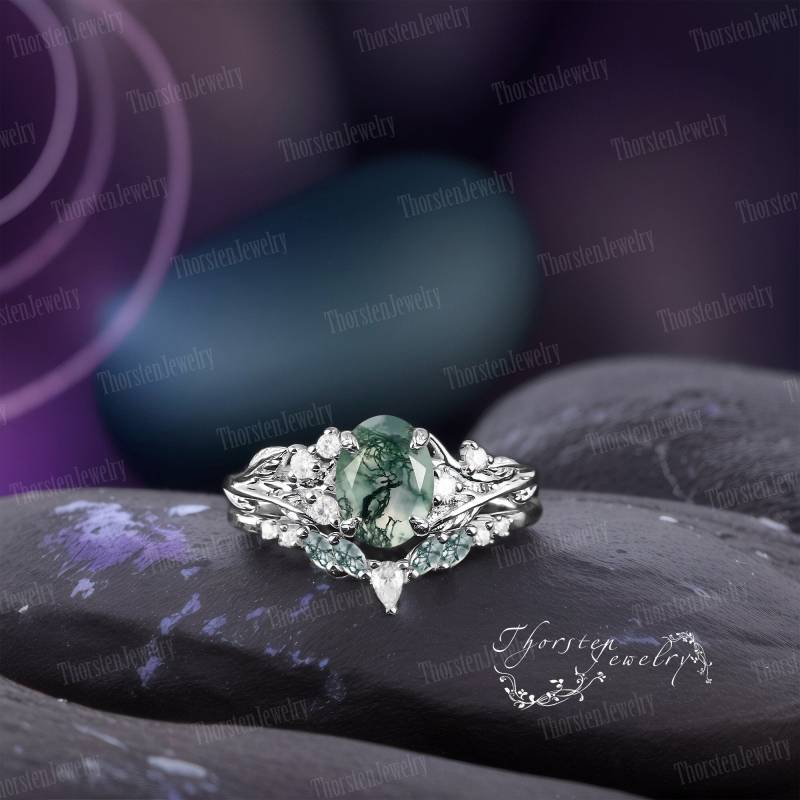 Natural Oval Moss Agate Engagement Ring Sets 14K White Gold Unique Promise Bridal Nature Inspired Leaf Anniversary Gifts von ThorstenOpos