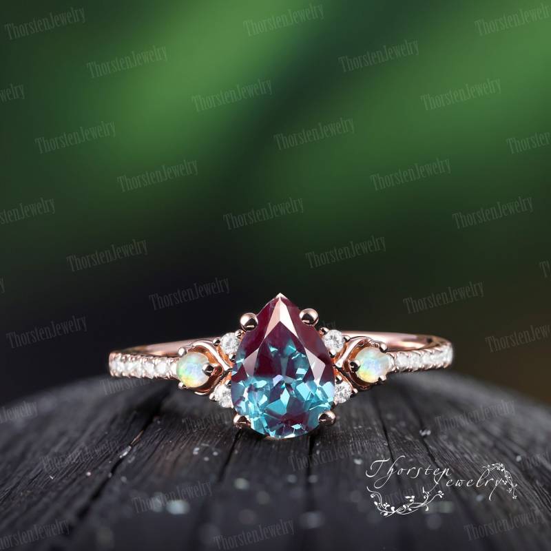 Pear Alexandrite Engagement Ring Rose Gold Bridal Promise Art Deco Colour Changing Stone Cluster Handmade Jewelry Gifts von ThorstenOpos