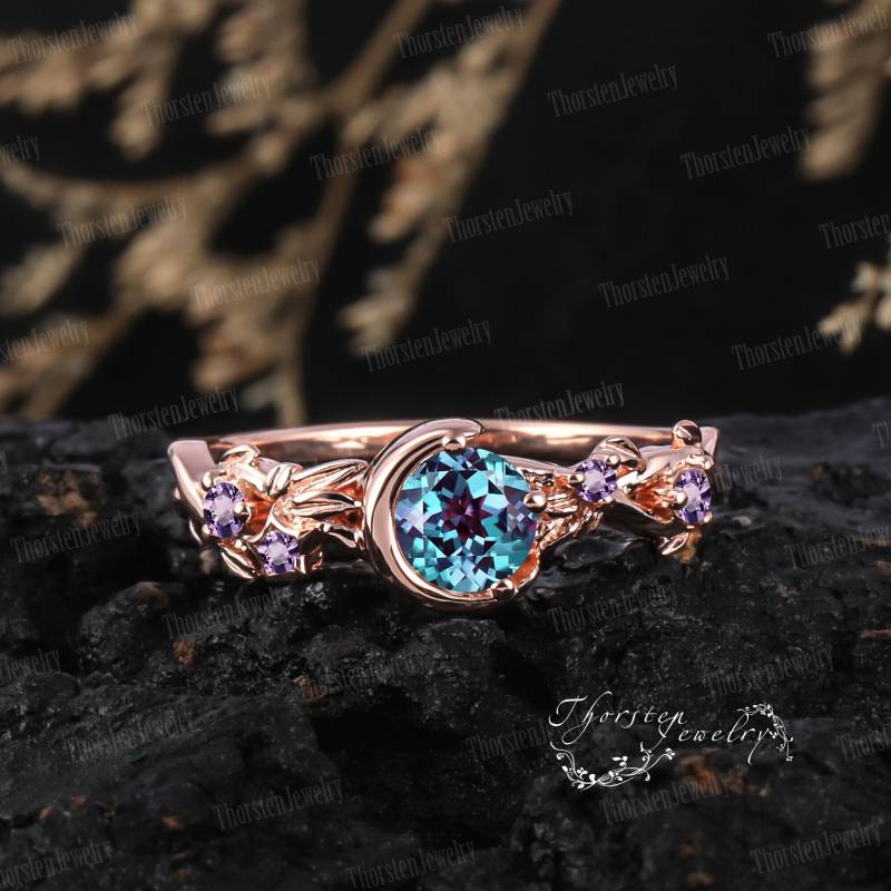 Unique Inspired Alexandrite Engagement Ring Rose Gold Moon Star Amethyst Promise Leaf Statement June Birthstone Dainty Rings For Women von ThorstenOpos