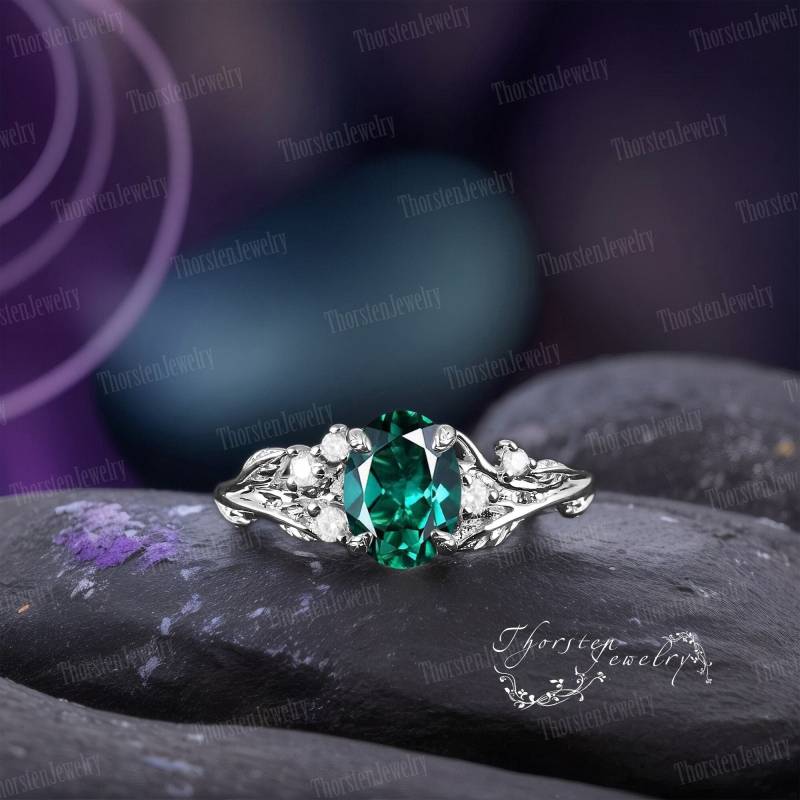 Unique Oval Emerald Engagement Ring 14K White Gold Promise Bridal Nature Inspired Leaf Moss Agate Anniversary Gifts von ThorstenOpos