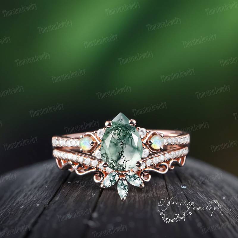 Unique Pear Natural Moss Agate Engagement Ring Sets Rose Gold Bridal Promise Art Deco Cluster Handmade Jewelry Gifts von ThorstenOpos