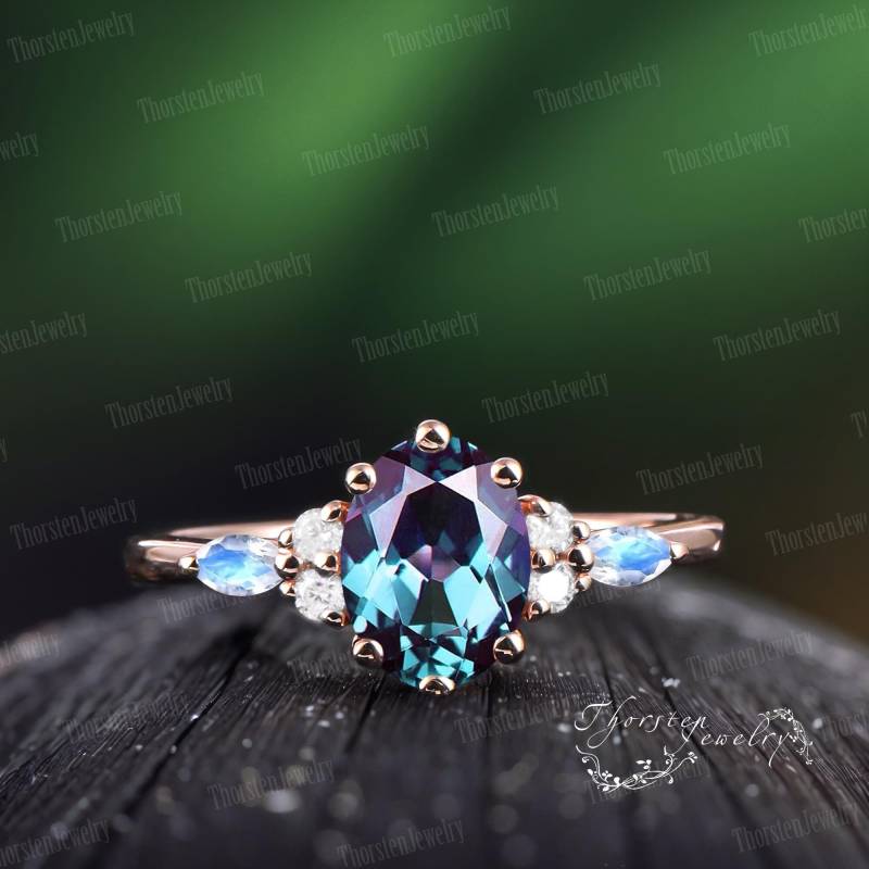 Vintage Oval Alexandrite Engagement Ring Rose Gold Cluster Women Promise June Birthstone Art Deco Handmade Jewelry Gifts von ThorstenOpos