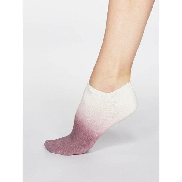 Thought Sneakersocken Mercy Dip Dye von Thought