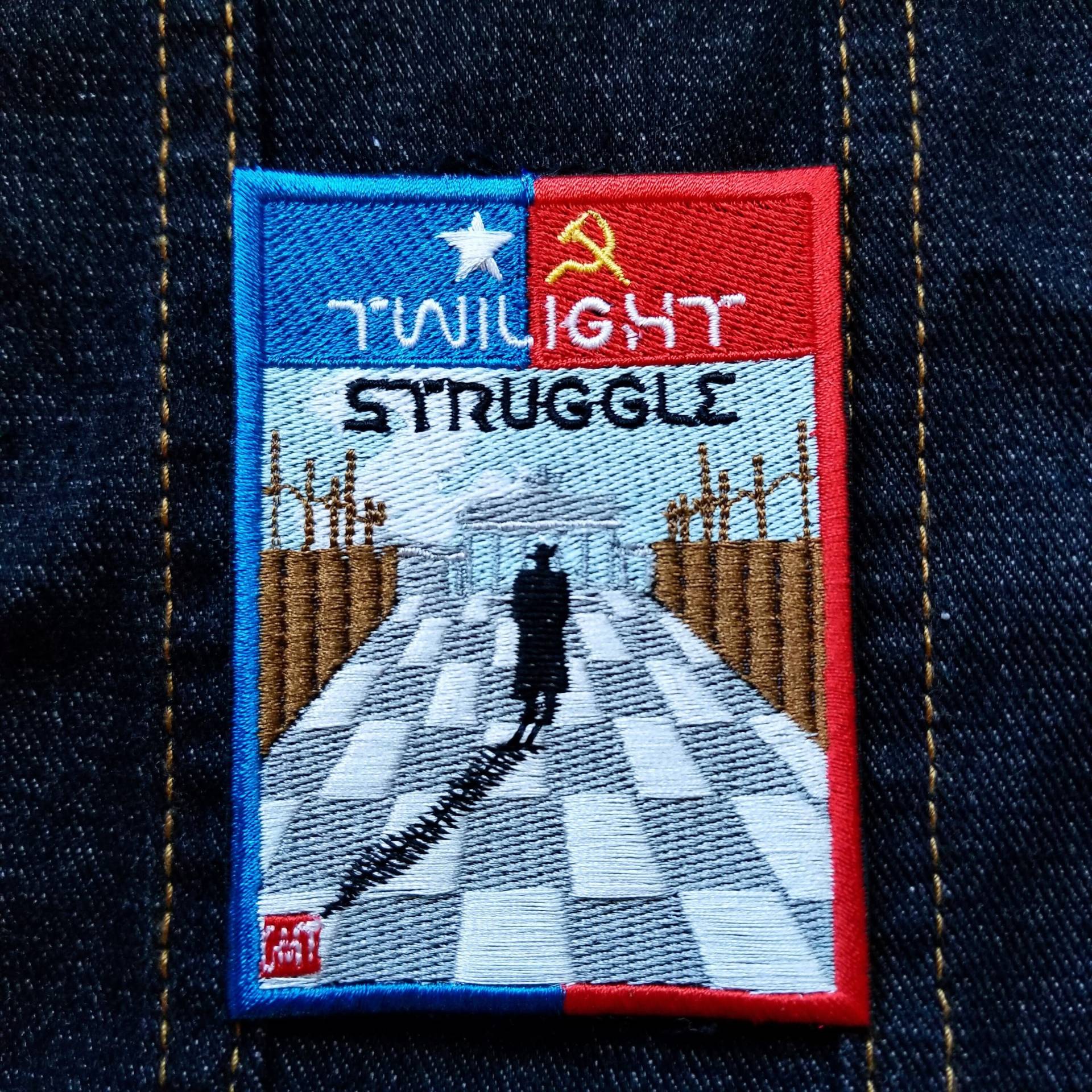 Twilight Struggle 3, 5 "Zoll Eisen Auf/Aufnähen Gesticktes Patch Brettspiel Box Cover Art von ThreadByDawn