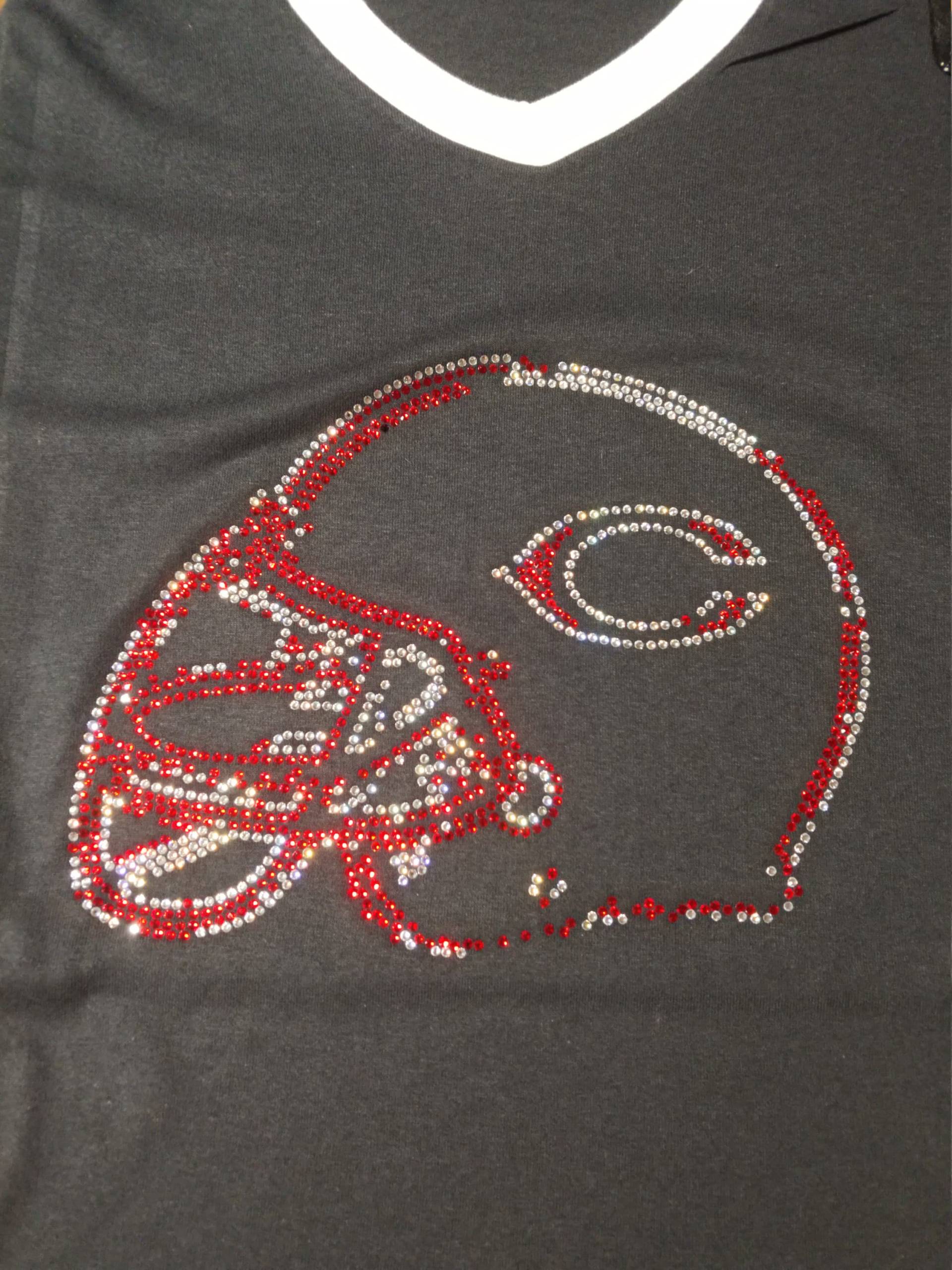 Benutzerdefinierte Strass Designs von ThreadMischief