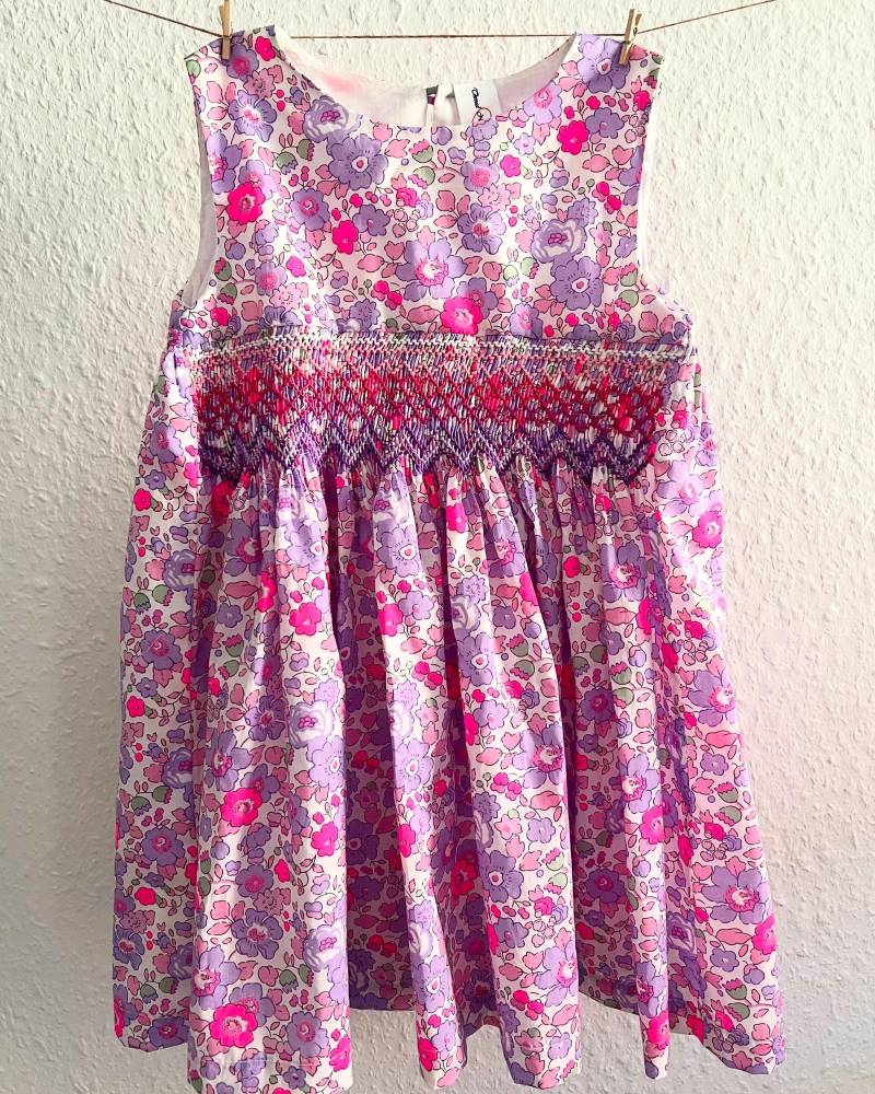 Robe À Smocks Liberty Of London Betsy Fluo von ThreadNeedlesKnots