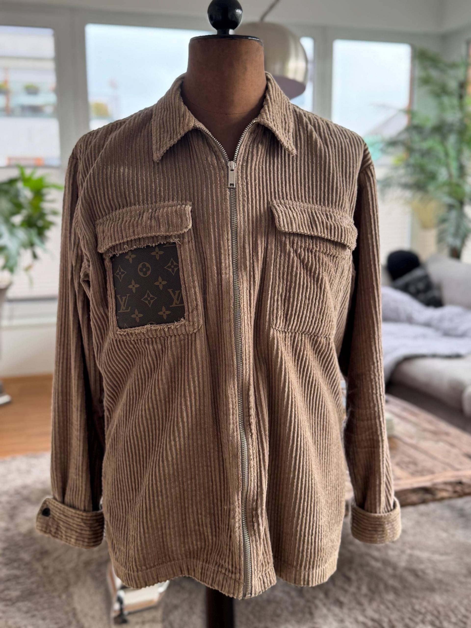 Cordjacke Mit Designer Patch, Unikat von ThreadRebornDE