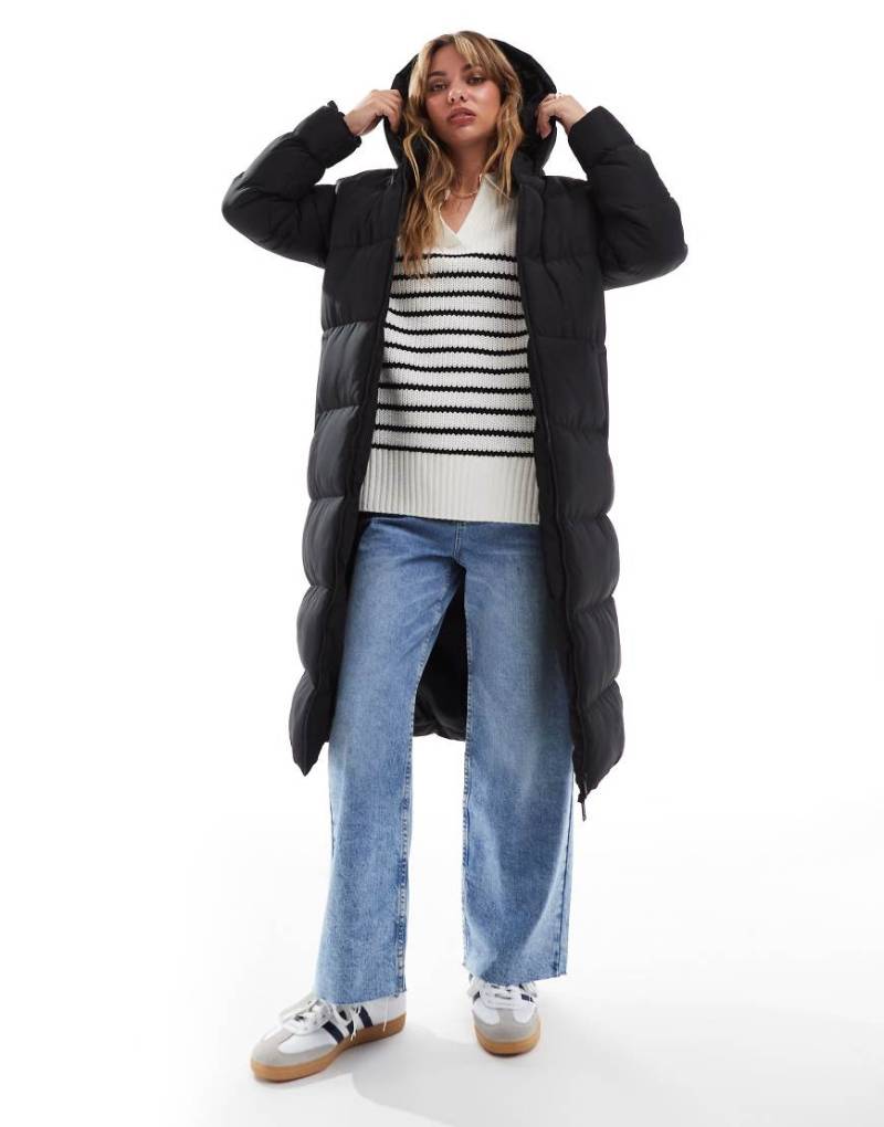 Threadbare - 2-in-1-Steppweste und -jacke im Longline-Schnitt in Schwarz mit abnehmbaren Ärmeln und Reißverschluss von Threadbare