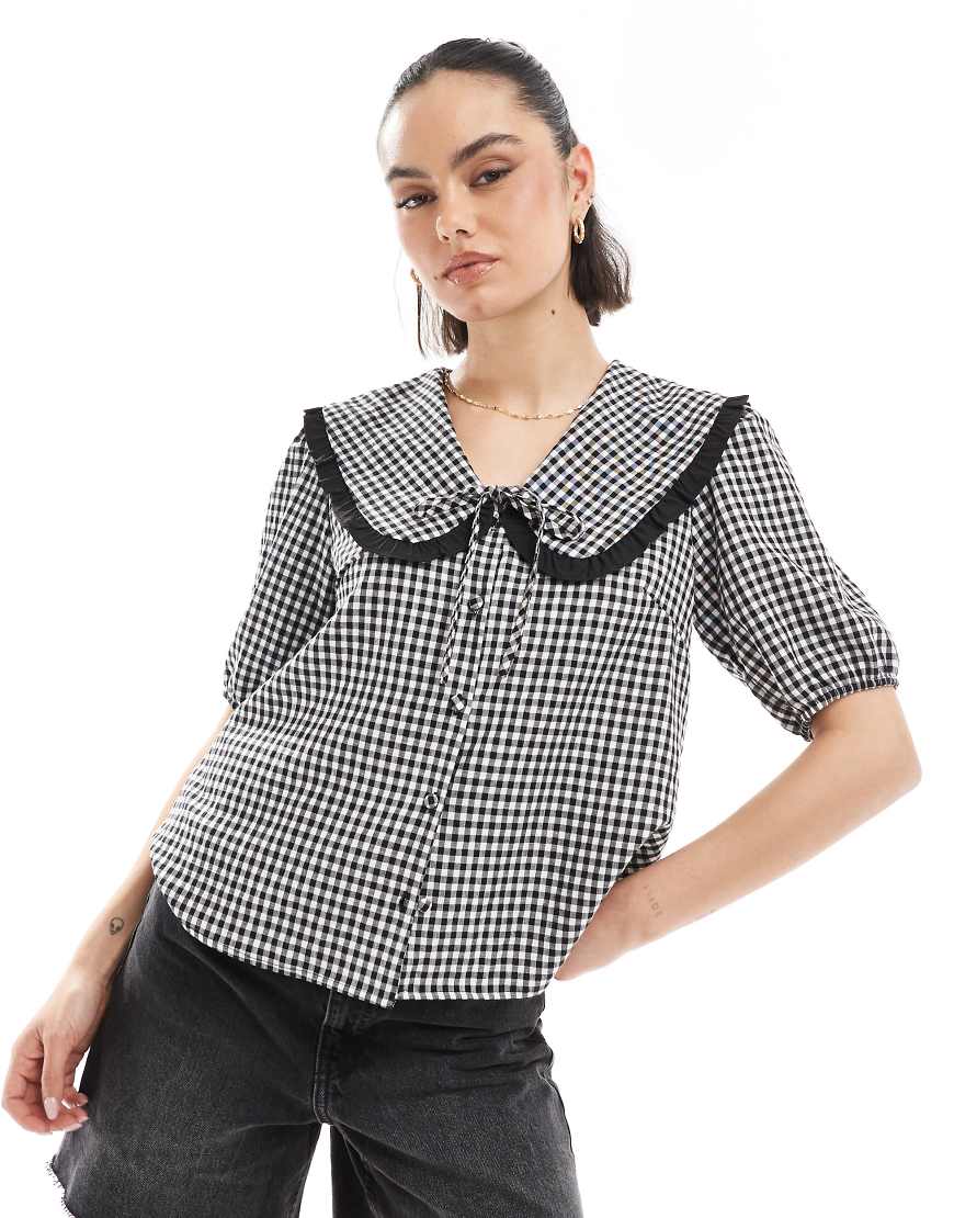 Threadbare - Bluse mit schwarzem Vichykaro-Print und Oversize-Kragen Threadbare - Bluse mit schwarzem Vichykaro-Print und Oversize-Kragen von Threadbare