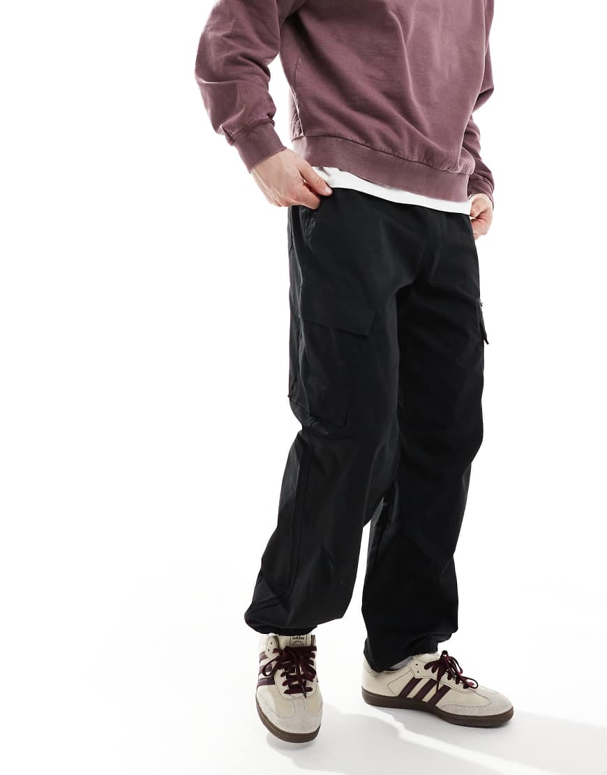 Threadbare - Cargohose in Schwarz von Threadbare