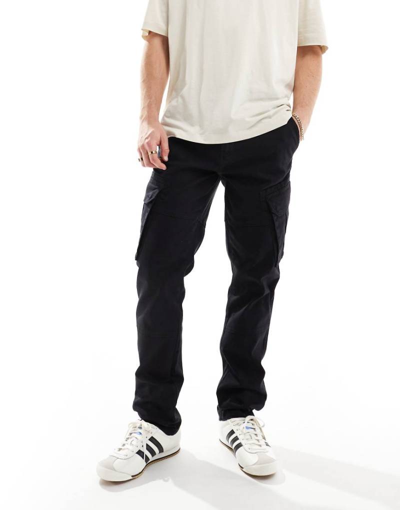 Threadbare - Cargohose in verwaschenem Schwarz von Threadbare