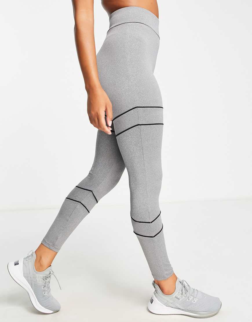 Threadbare - Fitness - Kurze Sport-Leggings in Kalkgrau mit farblich abgesetzter Paspelierung von Threadbare