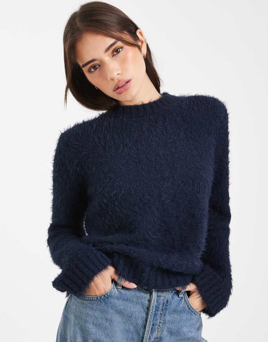 Threadbare - Flauschiger, weicher Pullover in Marineblau mit Rundhalsausschnitt von Threadbare