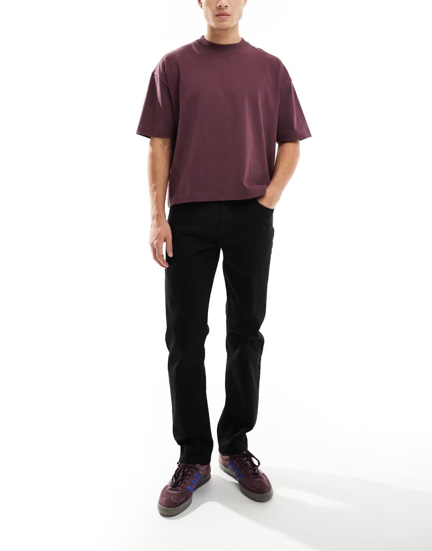 Threadbare - Gerade geschnittene Jeans in Schwarz von Threadbare