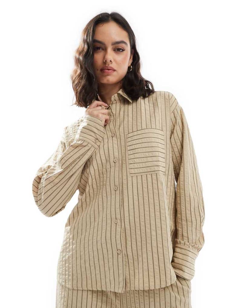 Threadbare - Gestreifte Hemdbluse in Steingrau und Braun, Kombiteil von Threadbare