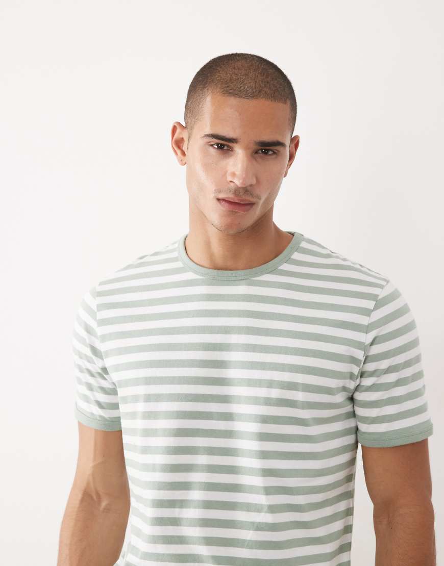 Threadbare - Gestreiftes Ringer-T-Shirt in Salbeigrün und Weiß mit Rundhalsausschnitt von Threadbare