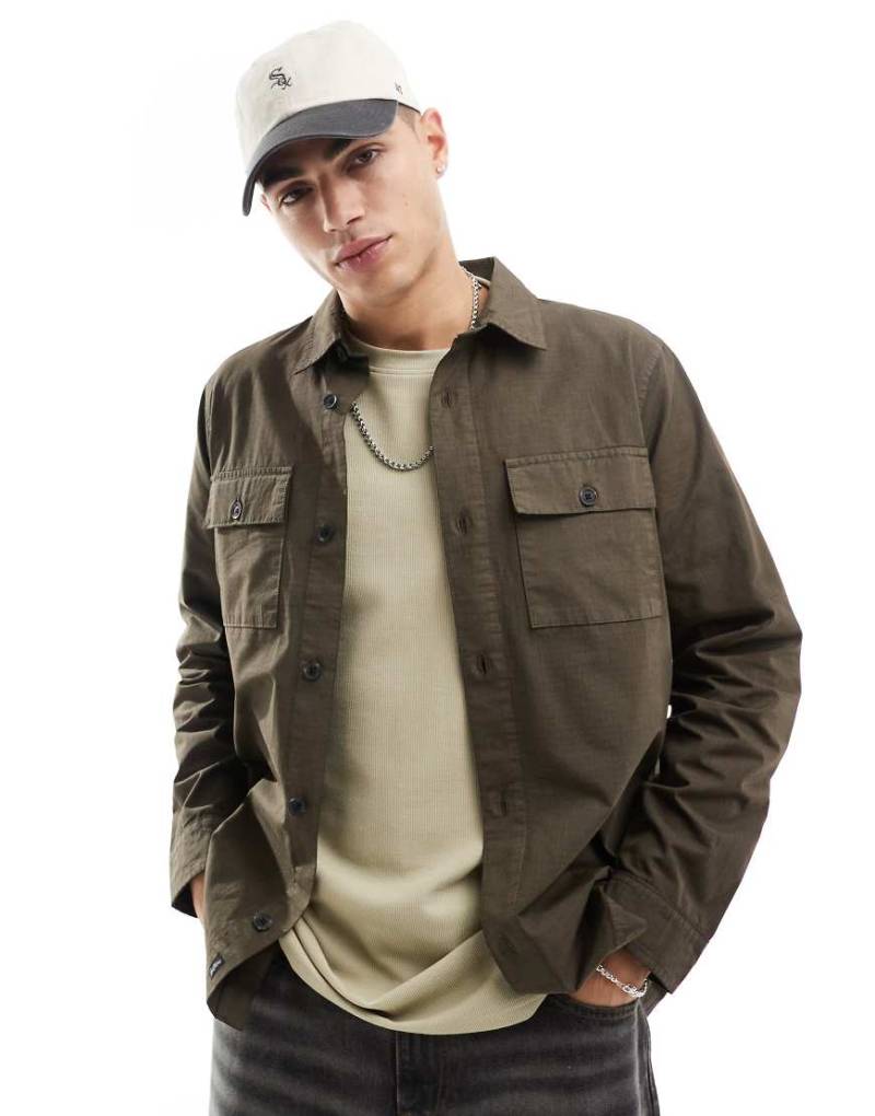 Threadbare - Hemdjacke in Schokobraun von Threadbare