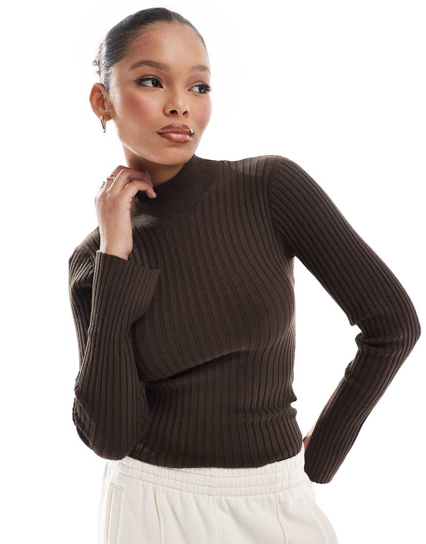 Threadbare - Hochgeschlossener Pullover in Dunkelbraun von Threadbare