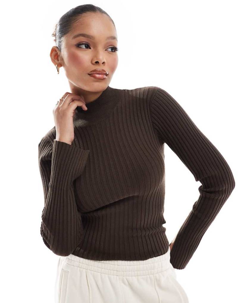 Threadbare - Hochgeschlossener Pullover in Dunkelbraun von Threadbare