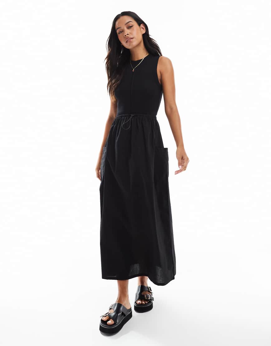 Threadbare - Hochgeschlossenes Maxikleid in Schwarz mit Rock aus Popeline und Taillendetail Threadbare - Hochgeschlossenes Maxikleid in Schwarz mit Rock aus Popeline und Taillendetail von Threadbare