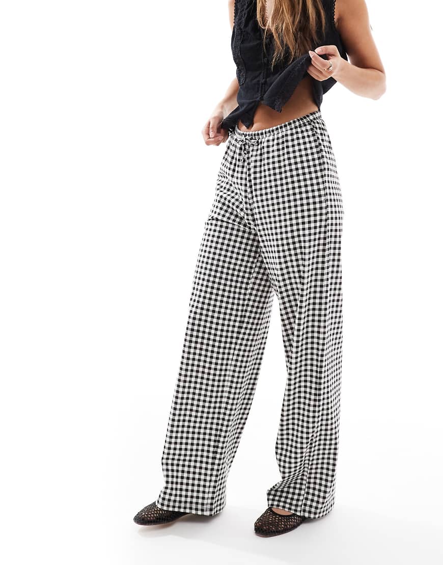 Threadbare - Hose aus Jersey mit schwarz-weißem Vichykaromuster, geradem Bein und Bindeband am Bund von Threadbare