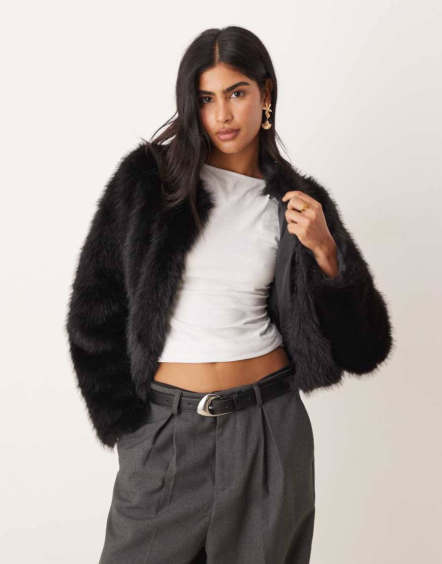 Threadbare - Jacke aus Kunstpelz in Schwarz ohne Kragen von Threadbare