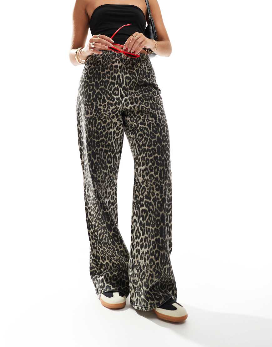Threadbare - Jeans mit Leopardenprint und geradem Bein-Bunt Threadbare - Jeans mit Leopardenprint und geradem Bein-Bunt von Threadbare