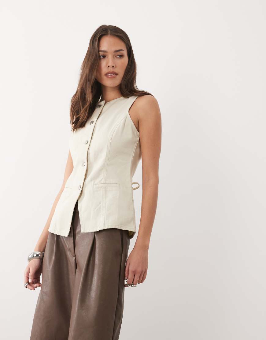 Threadbare - Jeansweste in Ecru mit Rundhalsausschnitt-Weiß von Threadbare