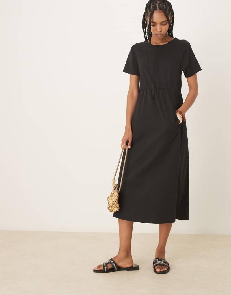 Threadbare - Kurzärmliges Jersey-Midikleid in Schwarz mit Taschen von Threadbare