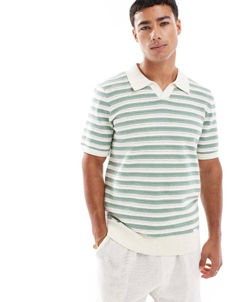 Threadbare - Kurzärmliges Oberteil aus Strick mit Polokragen und Strukturstreifen in Ecru und Grün von Threadbare
