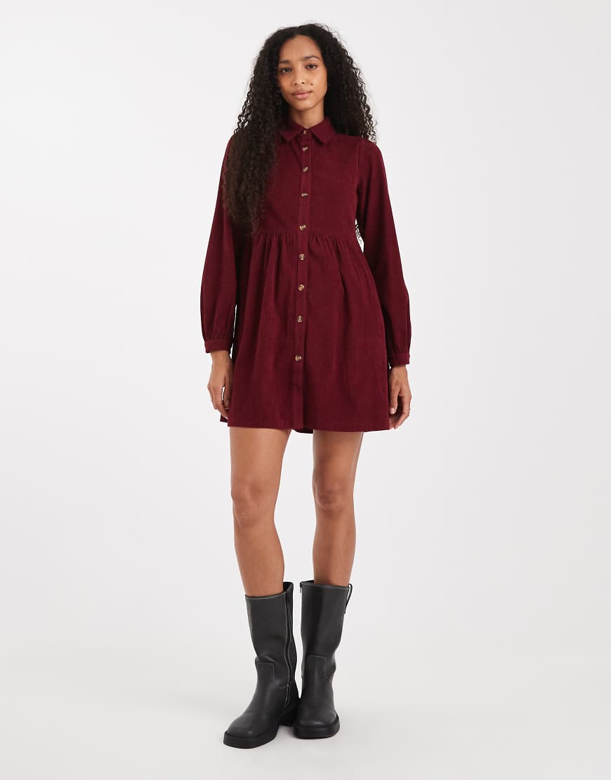 Threadbare - Kurzes Hemdkleid aus Cord in Feigenrot von Threadbare