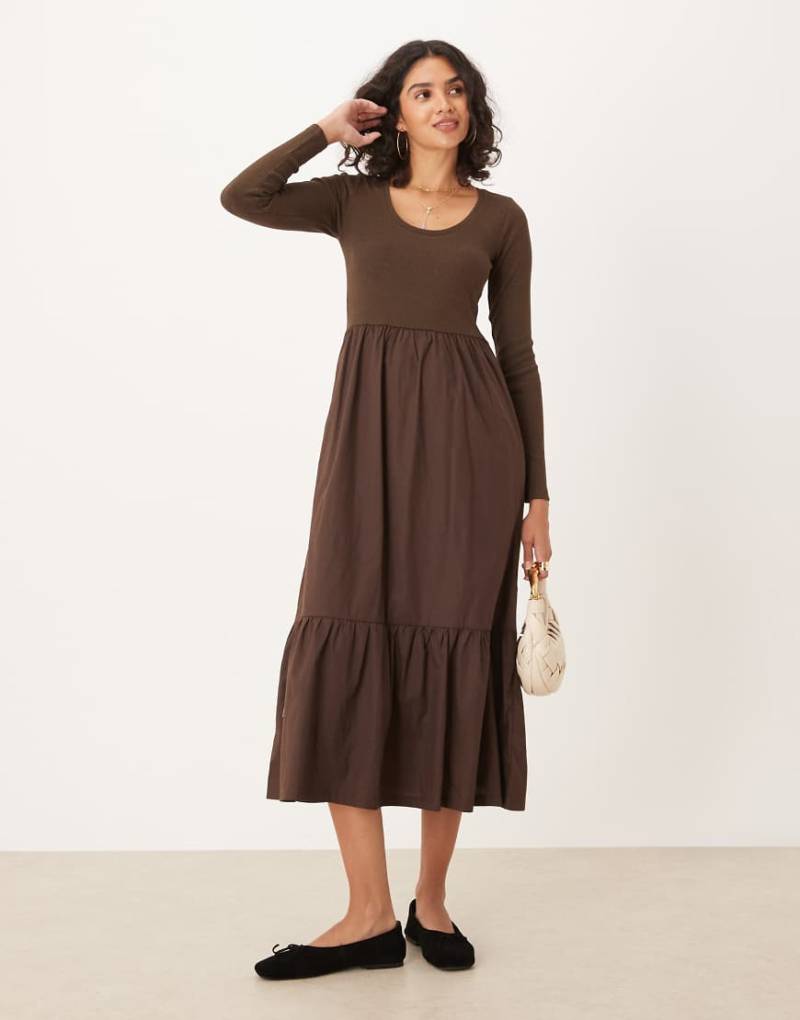 Threadbare - Langärmliges Midikleid in Braun mit U-Ausschnitt und Popeline-Rock-Brown von Threadbare