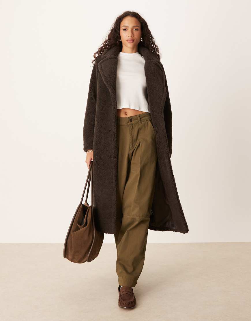 Threadbare - Maxi-Mantel aus Teddyfell in Schokobraun von Threadbare