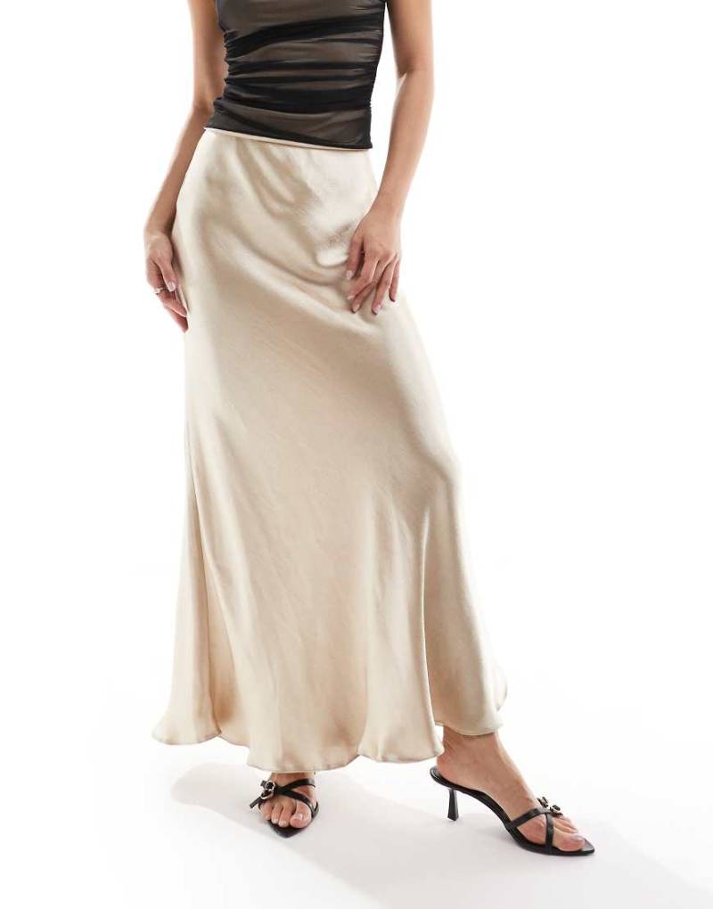 Threadbare - Maxirock aus Satin in Champagner-Neutral von Threadbare