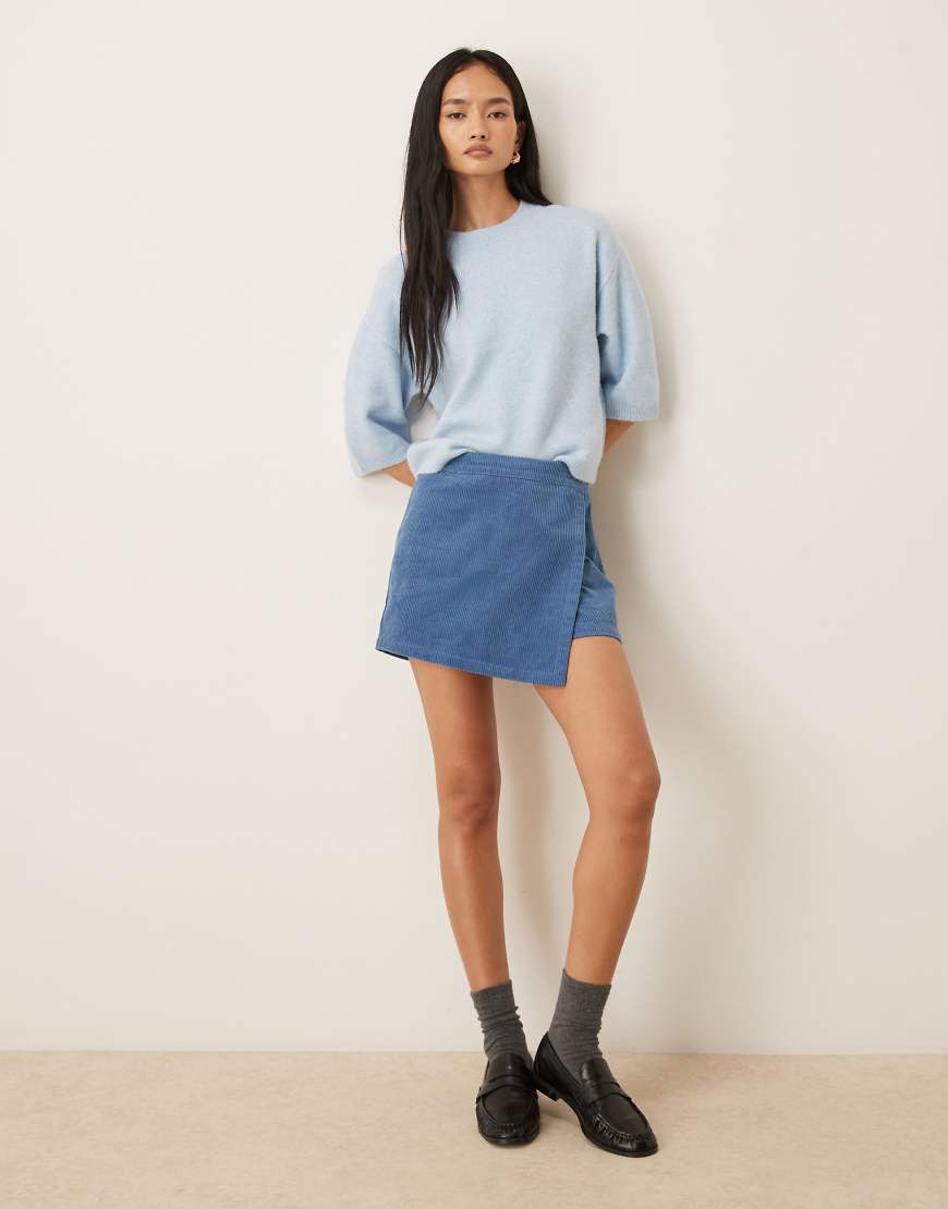 Threadbare - Mini-Skort aus Cord in Blau von Threadbare