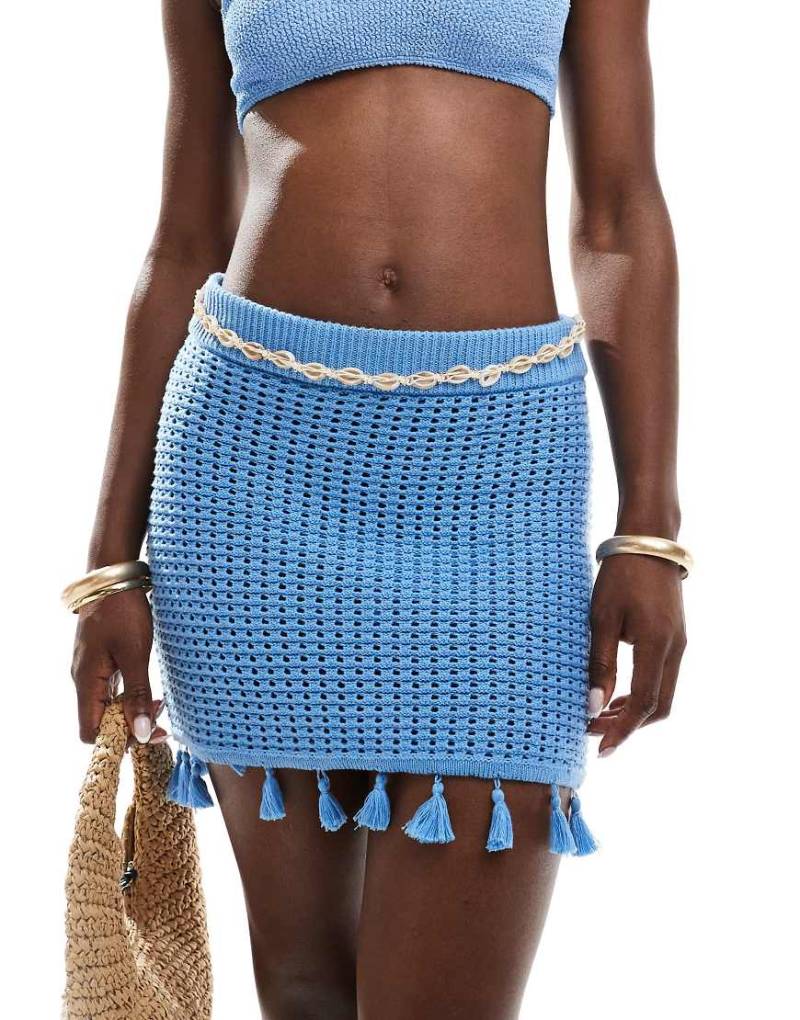 Threadbare - Minirock aus Häkelware in Babyblau mit Quasten von Threadbare