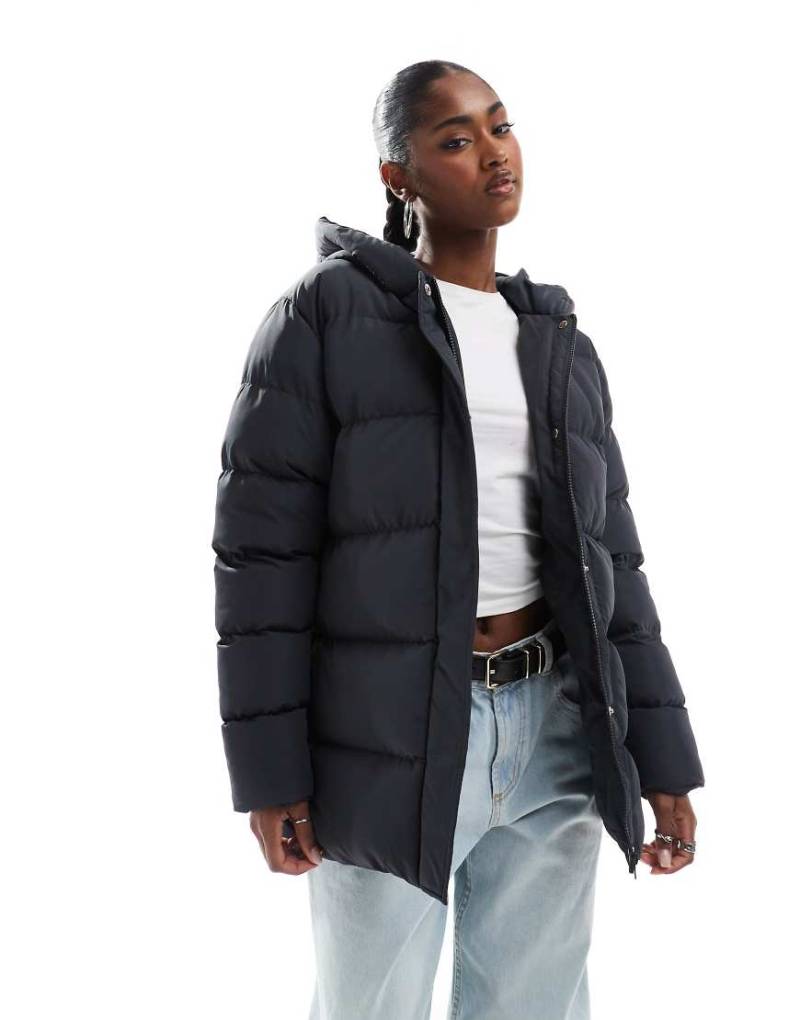 Threadbare - Mittellange Pufferjacke in Anthrazit-Grau von Threadbare