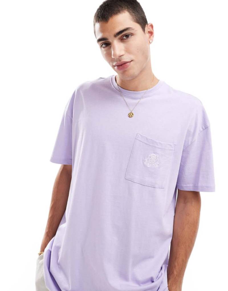 Threadbare - Oversize-T-Shirt in Flieder mit Brusttasche-Lila von Threadbare
