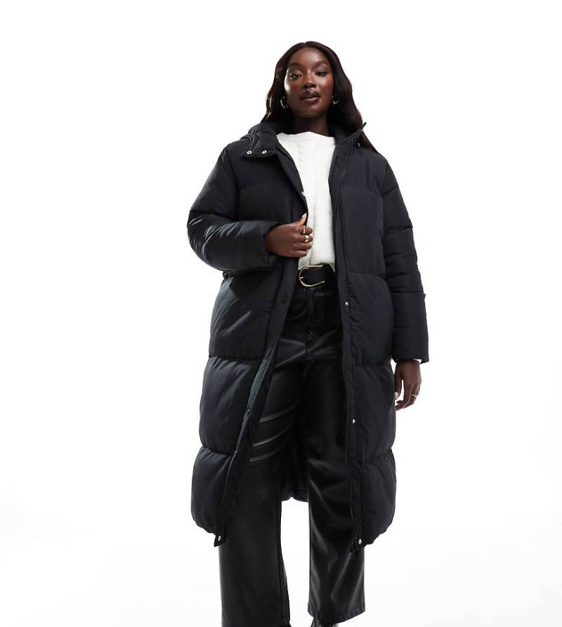 Threadbare Plus - Langer Steppmantel in Schwarz mit Kapuze von Threadbare