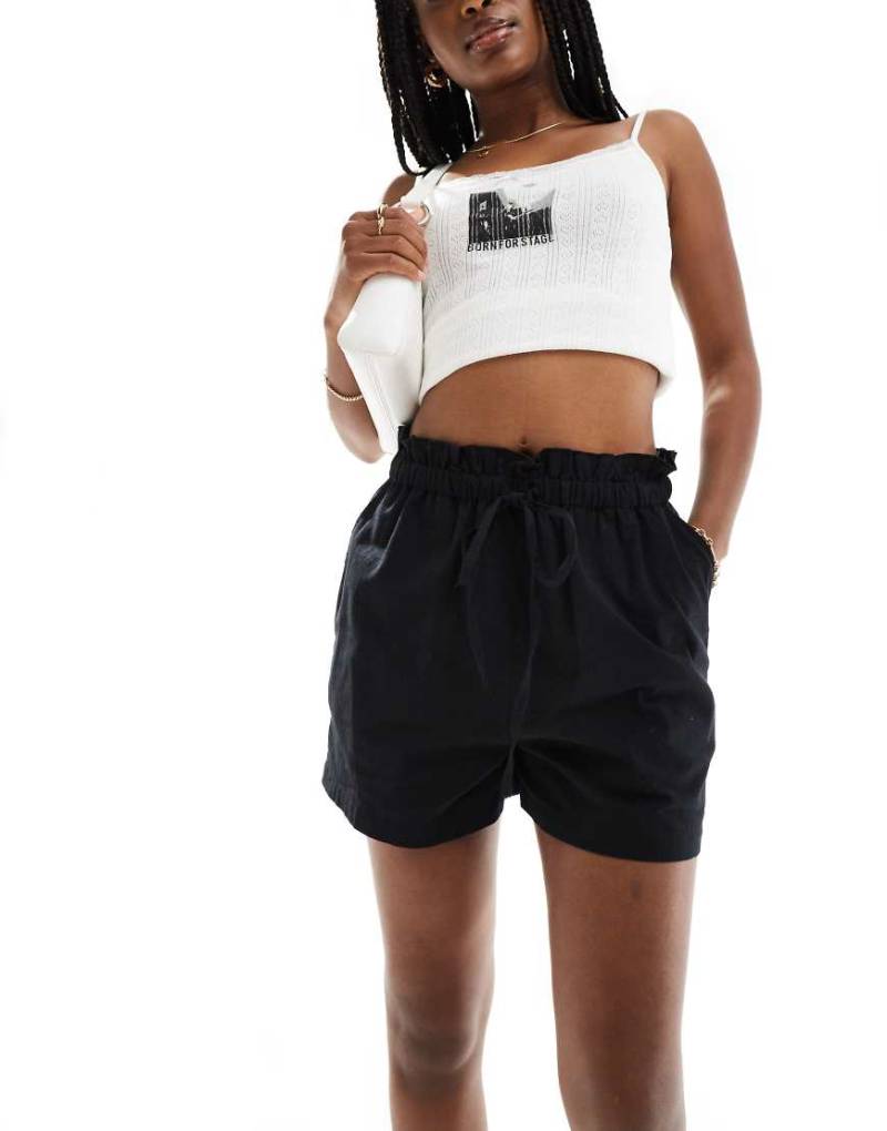 Threadbare - Shorts aus Leinenmix in Schwarz mit Bindegürtel von Threadbare