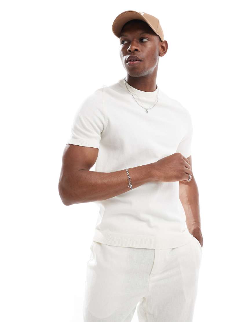 Threadbare - T-Shirt aus Strick in Ecru mit Rundhalsausschnitt-Weiß von Threadbare