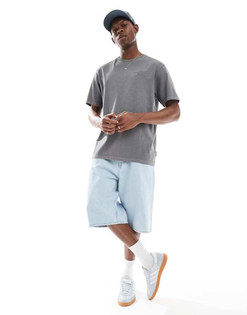 Threadbare - T-Shirt in Dunkelgrau mit Rundhalsausschnitt, Rückprint und hohem Baumwollanteil, 220 g/m² von Threadbare